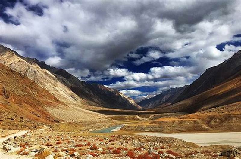 Fissure in Sandstone